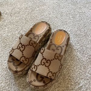 GUCCI slide sandals
